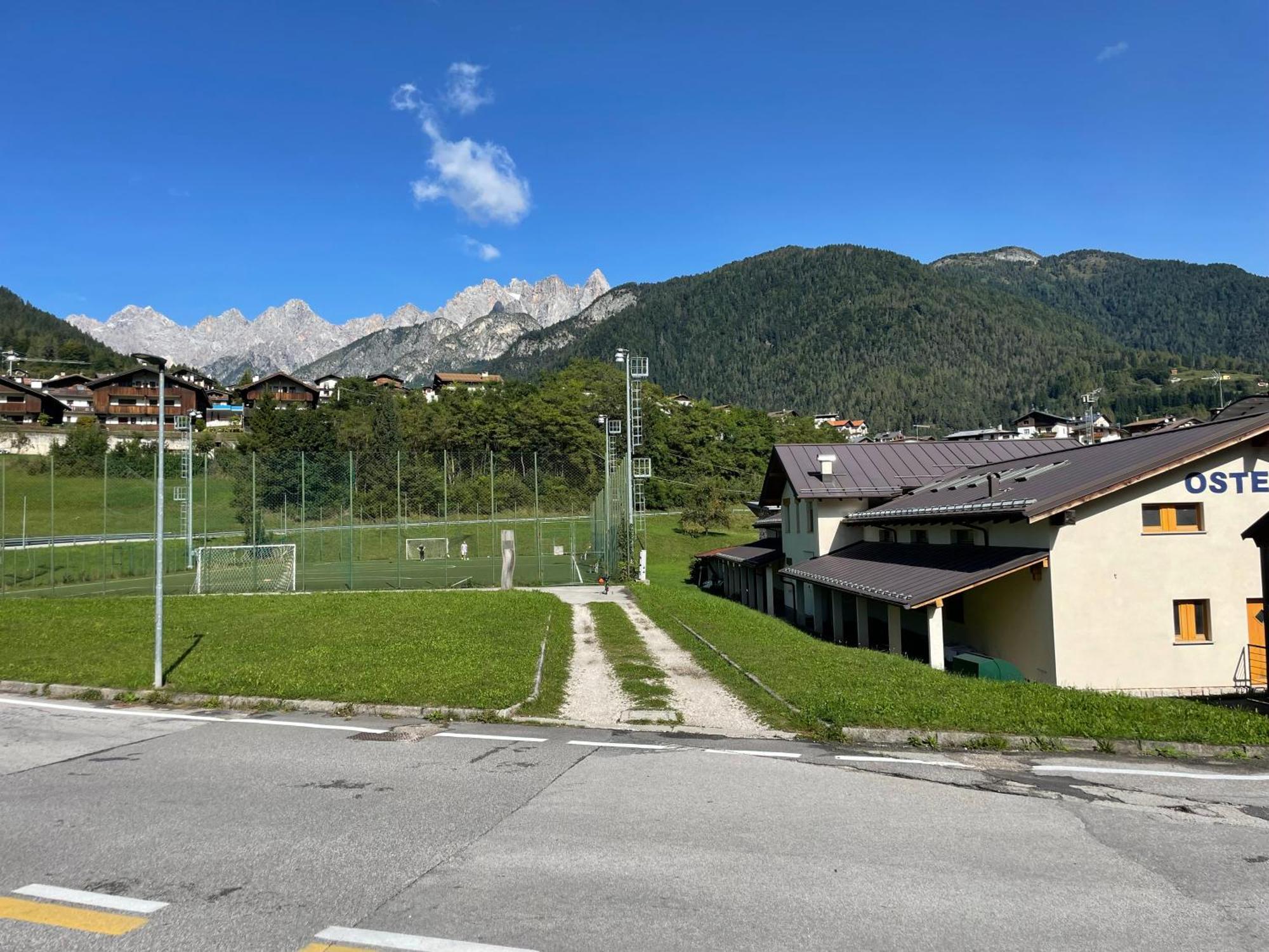 Lunga Via Delle Dolomiti Hotel Calalzo di Cadore Exterior foto
